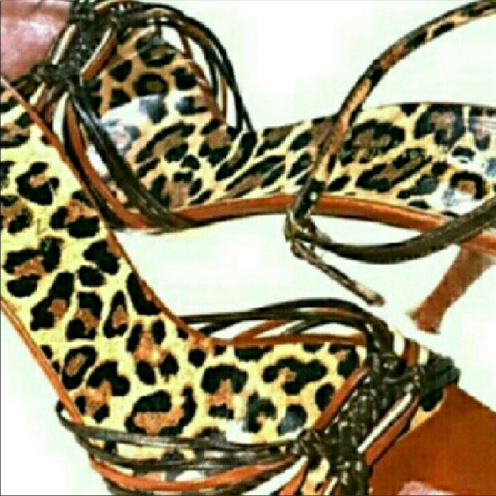 Dolce & Gabbana Italian Leather Sandals - Picture 3 of 8